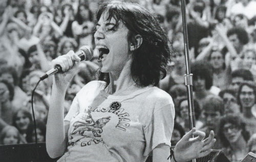 Patti Smith : poétique du&nbsp;crachat